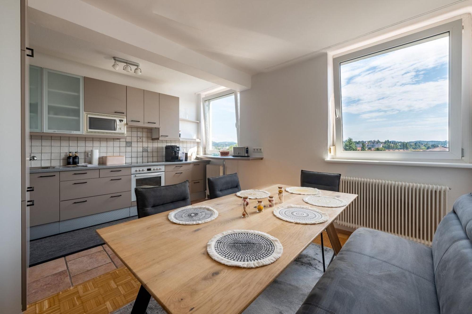 Tamliving Zentrum Luxus Parken Messe Wifi Traumaussicht Sunrise&Sunset 格拉茨 外观 照片